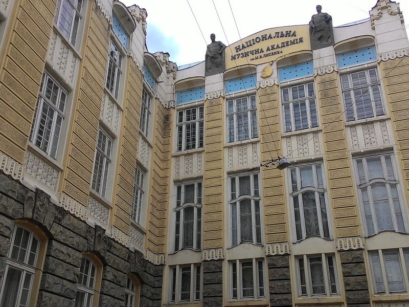 Lviv gezilecek yerler